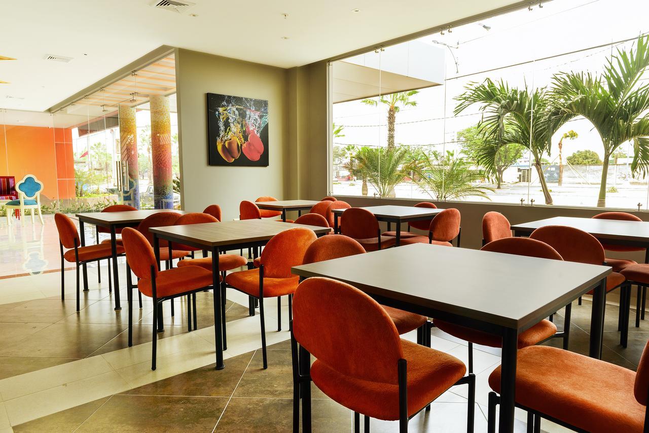 Np Hotel Y Suites Guayaquil Exterior photo