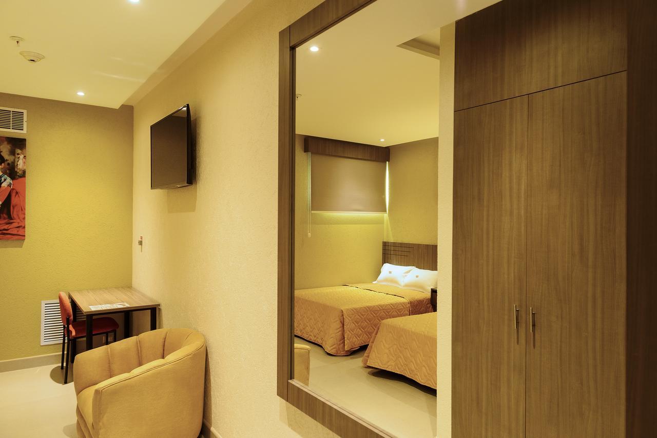 Np Hotel Y Suites Guayaquil Exterior photo